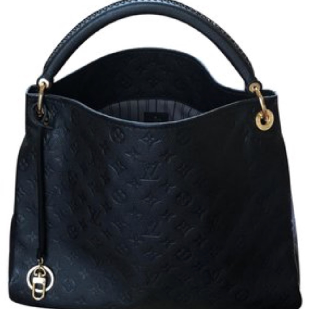 Authentic Louis Vuitton Artsy handbag